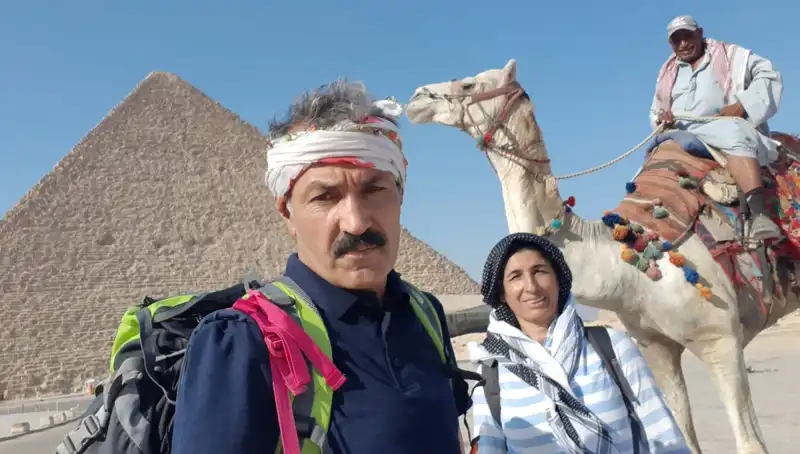 Şırnaklı Çiftin 16 Yılda Keşfettiği 40 Ülke ve Gezi Masrafları İneklerden Karşılanıyor