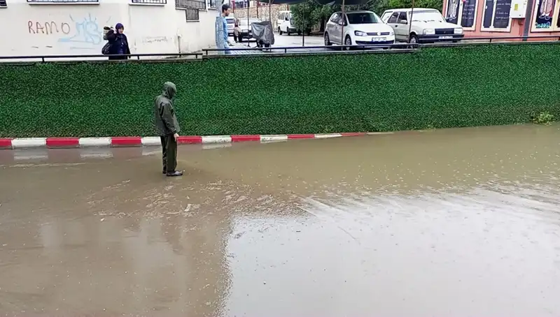Aydın'da Sağanak Yağış Alt Geçidi Sular Altında Bıraktı