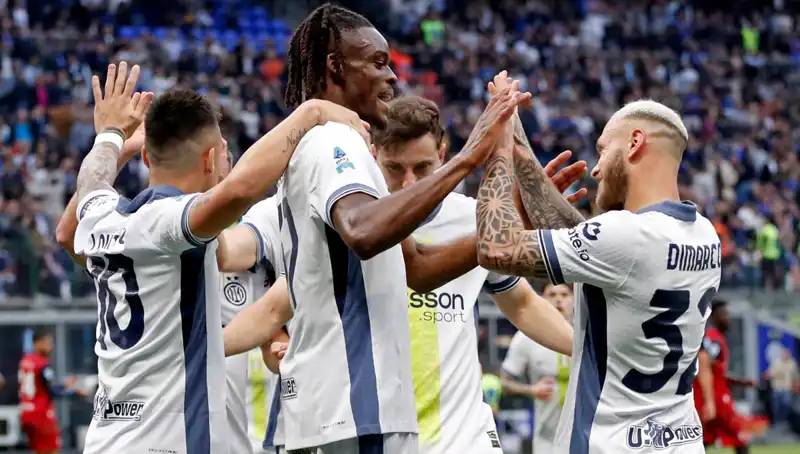 Serie A'da Heyecan Dorukta: Zirve Yarışı Play-Off Turu ile Belirlenebilir