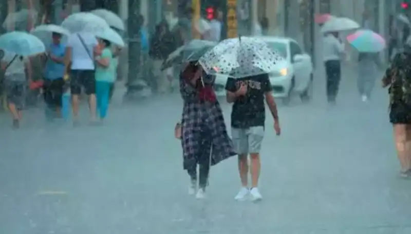 İstanbul ve Yangın Bölgesinde Hava Durumu Alarmları Artıyor!