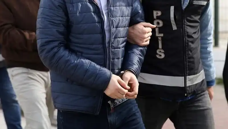 Hırsızlık Çetesi Suçüstü Yakalandı: 5 Şüpheli Tutuklandı!